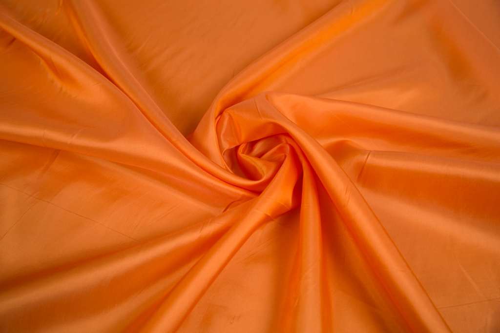 100 саржа. Саржа вискозная подкладочная. Подкладочная ткань саржа. Ткань саржа оранжевая. Подкладочная ткань цветная.